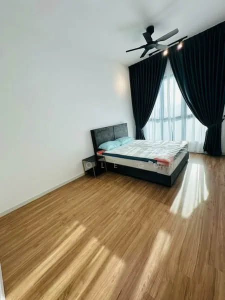 Bedroom features: queen-size bed, upholstered headboard, blackout curtains, floor-to-ceiling windows, wooden flooring, 5-blade ceiling fan, decorative wall, natural light; style: modern.