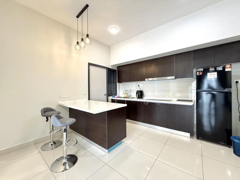 Kitchen features: white quartz countertop, dark wood cabinetry, stainless-steel fridge, built-in oven, ceramic cooktop, single-bowl stainless-steel sink, chrome pull-down faucet, pendant lighting, bar stools, white tiled backsplash, white walls, glossy floor tiles; style: modern.