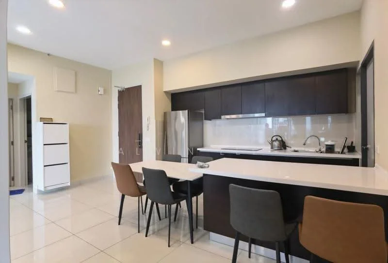Kitchen features: white quartz countertop, dark wood cabinetry, stainless-steel fridge, built-in oven, 4-burner gas hob, single-bowl stainless-steel sink, chrome pull-down faucet, tile flooring, recessed downlights, open-plan layout with dining area, 4 dining chairs, kitchen island with seating; style: modern.