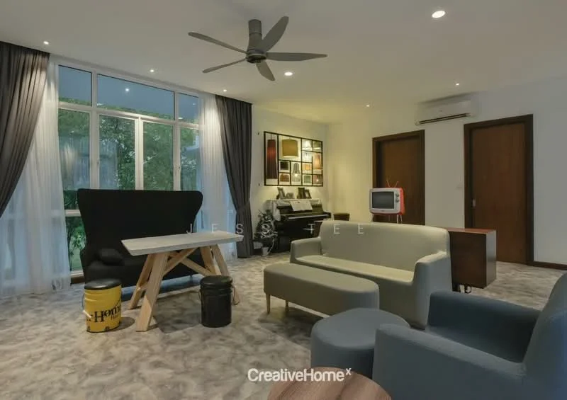 Living features: 5-blade ceiling fan with light, floor-to-ceiling windows, grey fabric sofa, black accent chair, wooden coffee table, wooden side table, decorative artwork on wall, TV console, retro television, carpet flooring, curtains, wall-mounted air conditioning unit; style: modern; view: garden.