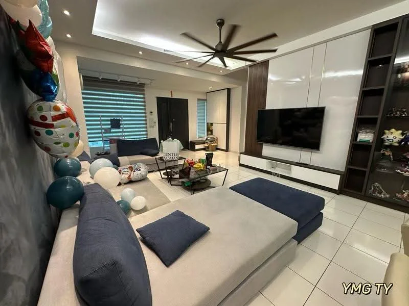 Living features: L-shape sectional sofa in light grey, blue accent cushions, coffee table with glass top, wall-mounted TV, built-in cabinetry, recessed ceiling lights, 5-blade ceiling fan with light, white painted walls, tile flooring, decorative wall with balloons, window with horizontal blinds; style: modern.