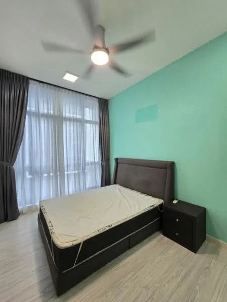 Bedroom features: king-size bed, upholstered headboard, bedside table, 5-blade ceiling fan with light, floor-to-ceiling windows, sheer curtains, light wood flooring, turquoise painted walls; style: modern.