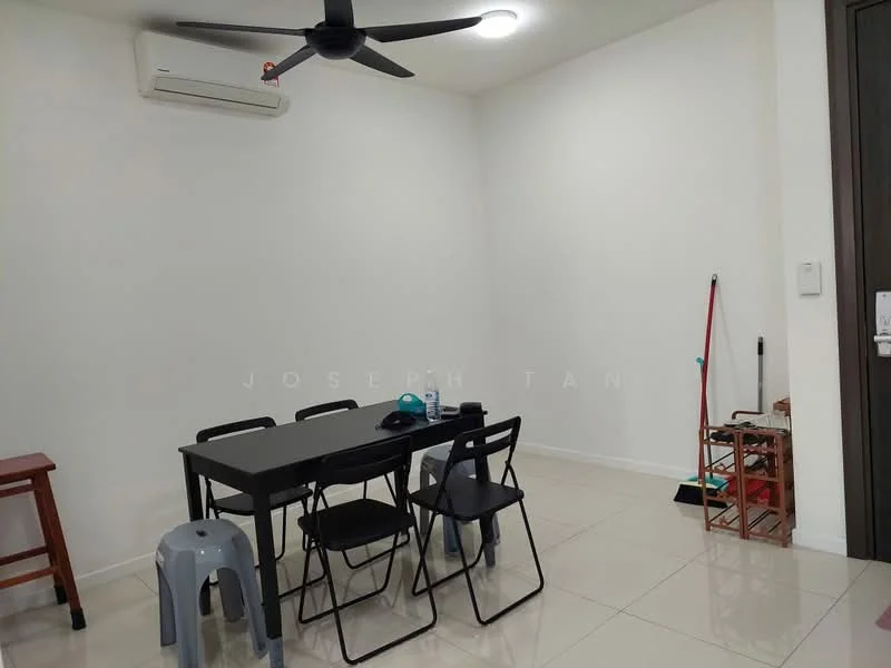 Dining features: white painted walls, tile flooring, 5-blade ceiling fan, round dining table, 4 black plastic chairs, 1 grey plastic stool, air conditioning unit, cleaning broom, wooden storage rack; style: modern.