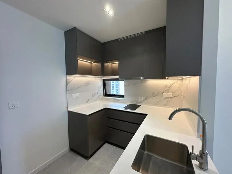 Kitchen features: grey cabinetry, white quartz countertop, marble backsplash, single-bowl stainless-steel sink, chrome pull-down faucet, built-in induction hob, under-cabinet lighting, window with city view, tile flooring, recessed ceiling lights; style: modern; view: city.