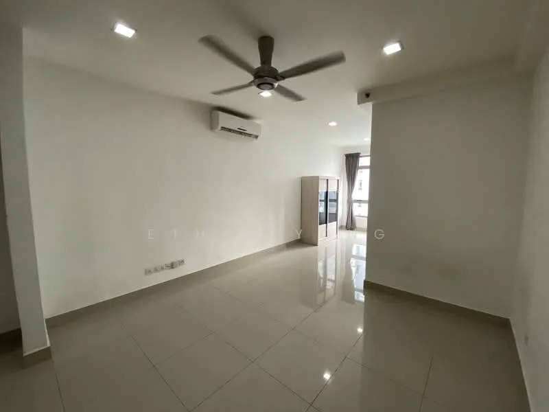 Living features: white painted walls, polished ceramic tile flooring, 5-blade ceiling fan with light, wall-mounted split AC, large window with natural light, neutral color scheme, built-in wardrobe, recessed downlights; style: modern.