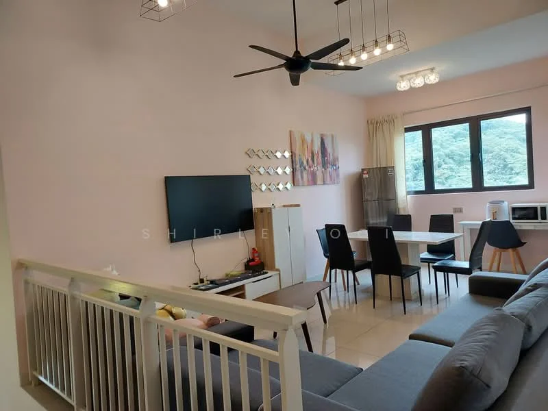 Living features: grey L-shape sectional sofa, coffee table, wall-mounted TV, TV console, 5-blade ceiling fan with light, recessed LED downlights, decorative mirror, area rug, light-coloured walls, large windows with view, dining table with black chairs, microwave on counter; style: modern; view: garden.