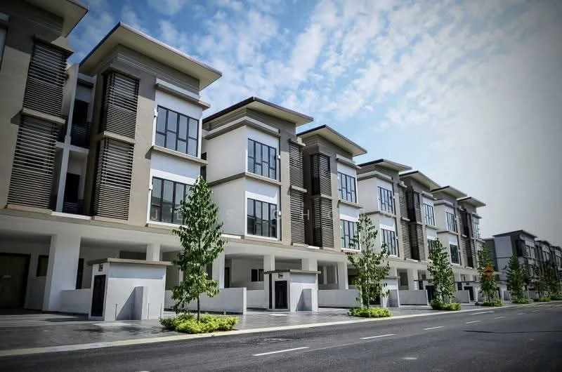 Exterior type: linked terrace house; features: white painted facade, horizontal wooden slats, large windows, manicured landscaping, paved driveway, two-storey structure, modern architectural design, front porch, asphalt road, street trees; style: modern.