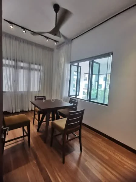 Dining features: wooden dining table, 4 dining chairs, 5-blade ceiling fan, large windows with sheer curtains, wooden flooring, neutral wall colour, recessed lighting, decorative wall; style: modern; view: garden.