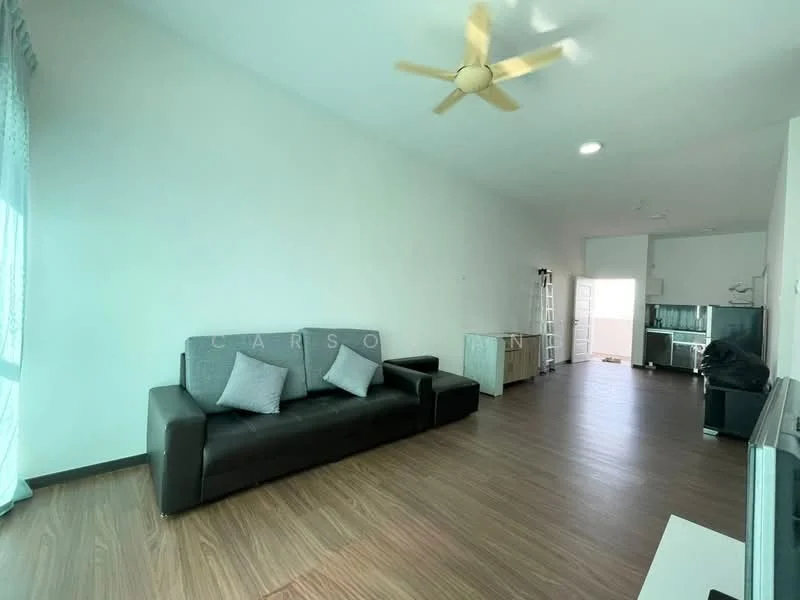 Living features: 3-seater fabric sofa in dark grey, 2 decorative cushions, wooden flooring, ceiling fan with light, large window with sheer curtains, TV console, wall-mounted TV, open layout to kitchen, light-colored walls, natural light from window; style: modern.