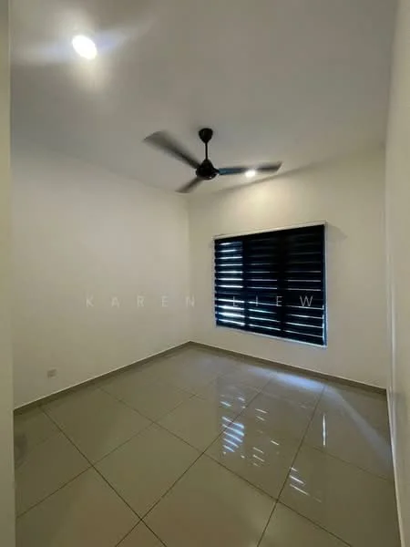 Room features: white painted walls, glossy ceramic tile flooring, ceiling fan, black window blinds, single window, recessed ceiling lights; style: modern.