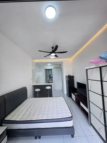 Bedroom features: queen-size bed, upholstered headboard, 2 bedside lamps, ceiling fan with light, recessed LED strip lighting, white painted walls, tile flooring, built-in wardrobe with sliding doors, open shelving, kitchenette area with bar stools, black countertop, refrigerator; style: modern.