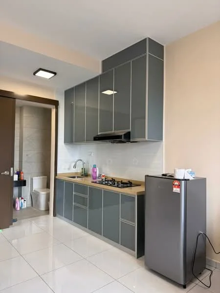 Kitchen features: grey flat-panel cabinets, laminate countertop, stainless-steel sink, chrome pull-down faucet, 4-burner gas hob, built-in range hood, stainless-steel fridge, white tiled backsplash, white porcelain tile flooring, recessed ceiling lights; style: modern. Bathroom features: one-piece toilet, white tiled walls, grey tiled flooring.