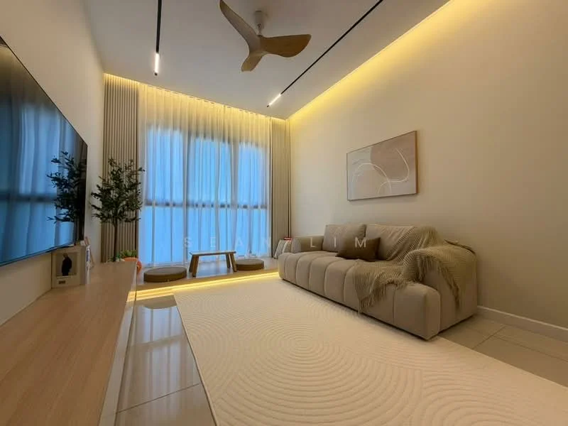 Living features: 3-seater fabric sofa in beige, wooden coffee table, TV console, wall-mounted TV, area rug with circular pattern, floor-to-ceiling windows, sheer curtains, recessed LED downlights, ceiling fan with wooden blades, decorative wall art, wooden side table, potted plant; style: modern.