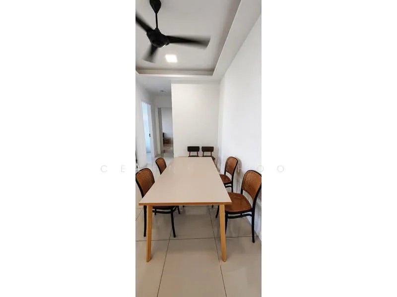 Dining features: rectangular dining table, 6 dining chairs, white tabletop, wooden legs, ceiling fan, recessed ceiling, light-colored tiled flooring, white painted walls; style: modern.