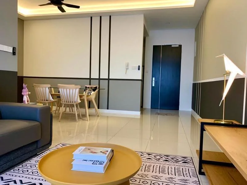 Living features: grey fabric sofa, round yellow coffee table, area rug with geometric pattern, wall-mounted TV, wooden TV console, pendant lamp, 5-blade ceiling fan, dining table with four wooden chairs, decorative wall paneling, white walls with grey accent wall, sliding door, decorative items on table; style: modern.