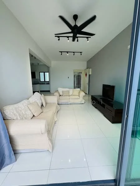 Living features: white painted walls, grey accent wall, polished ceramic tile flooring, 5-blade ceiling fan with light, recessed LED downlights, sofa in cream fabric, coffee table, wall-mounted TV, TV console in dark wood, floor-to-ceiling windows, sliding glass door, curtains in grey fabric; style: modern.