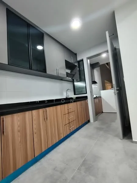 Kitchen features: grey upper cabinets, wood lower cabinets, black countertop, stainless-steel sink, chrome pull-down faucet, built-in oven, ceramic tile flooring, recessed LED downlights, floor-to-ceiling windows, open layout, white tiled backsplash; style: modern.