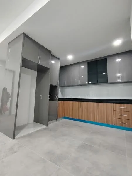 Kitchen features: grey high-gloss cabinetry, wooden lower cabinets, black countertop, stainless-steel sink, chrome faucet, built-in oven, ceramic tile flooring, recessed downlights, open shelving, glass-front upper cabinets; style: modern.