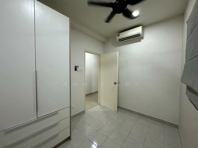 Room features: white painted walls, grey tiled flooring, 1 wall-mounted split AC, ceiling fan, built-in wardrobe with drawers, door leading to another room, light switch, window with blinds; style: modern.