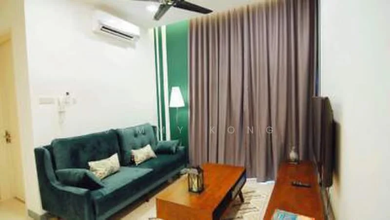 Living features: 3-seater fabric sofa in green, wood coffee table, wall-mounted TV, floor lamp, curtains in grey, air conditioning unit, decorative cushions, area rug with geometric pattern, accent wall with green stripes; style: modern.