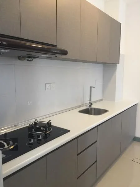 Kitchen features: grey flat-panel cabinets, white solid surface countertop, stainless-steel single-bowl sink, chrome pull-down faucet, 4-burner gas hob, built-in range hood, white tiled backsplash, ceramic tile flooring; style: modern.