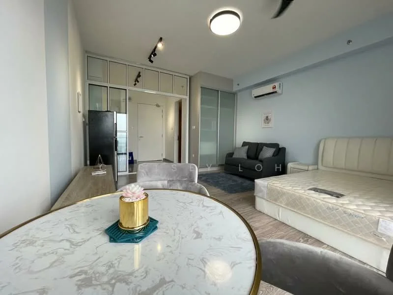Living features: light grey walls, laminate flooring, 5-blade ceiling fan, recessed downlights, sofa bed in cream, coffee table with marble top, TV console, wall-mounted air conditioning unit, decorative artwork on wall, open shelving unit, area rug with geometric pattern; style: modern. Kitchen features: black fridge, open layout, kitchen cabinetry, counter space; style: modern.