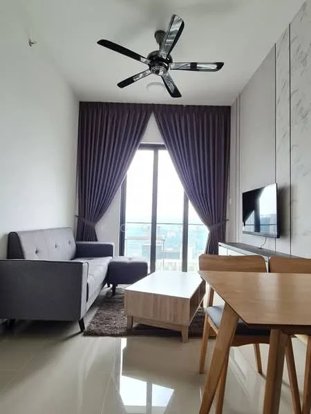 Living features: 3-seater fabric sofa in grey, coffee table, wall-mounted TV, dining table with wooden legs, 4 dining chairs, floor-to-ceiling windows, purple curtains, ceiling fan with 5 blades, light-colored tiled flooring, decorative area rug; style: modern; view: city.