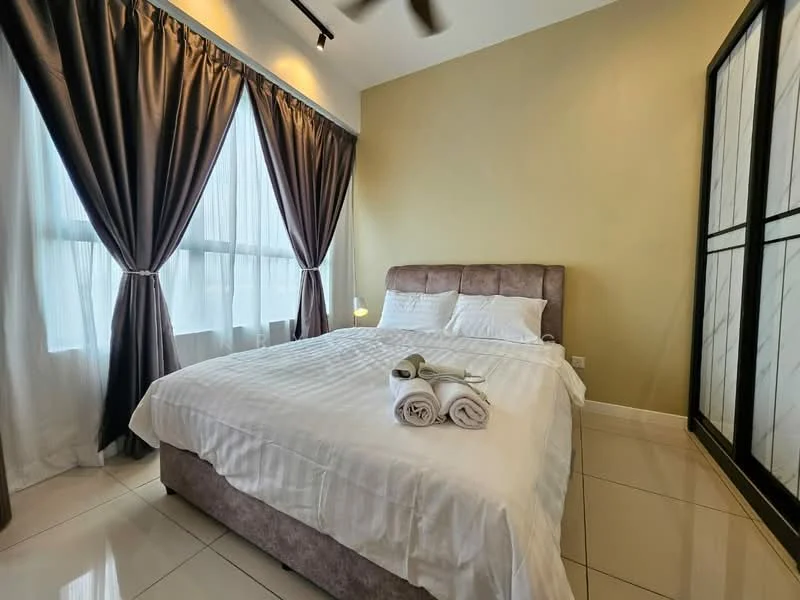 Bedroom features: king-size bed with upholstered headboard, white bedding with striped pattern, 2 rolled towels on the bed, floor-to-ceiling windows, sheer curtains, blackout curtains, wall-mounted lamp, built-in wardrobe with sliding doors, polished ceramic tile flooring, ceiling fan; style: modern; view: city.
