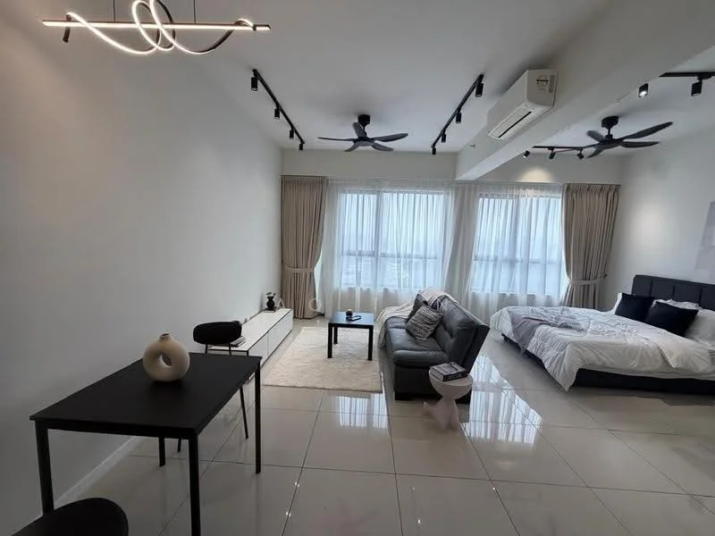 Living features: white painted walls, glossy tile flooring, 5-blade ceiling fan with light, 5-blade ceiling fan, floor-to-ceiling windows, sheer curtains, sofa in grey, coffee table, area rug, dining table with black finish, decorative vase; style: modern; view: city. Bedroom features: king-size bed, upholstered headboard, bedding in white, bedside lamps, built-in wardrobe, sliding mirror wardrobe; style: modern; view: city.