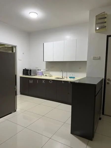 Kitchen features: white upper cabinets, grey lower cabinets, laminate countertop, single-bowl stainless-steel sink, chrome pull-down faucet, built-in microwave, freestanding fridge, ceramic tile flooring, recessed ceiling lights, wall-mounted cabinet, neutral wall colour, open layout; style: modern.