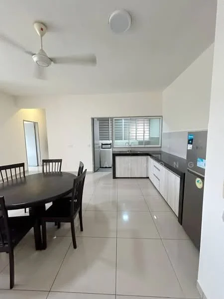Kitchen features: white cabinetry, black countertop, stainless-steel fridge, built-in oven, 4-burner gas hob, single-bowl stainless-steel sink, chrome pull-down faucet, ceramic tile flooring, recessed downlights, ceiling fan, window with blinds, open layout to dining area; style: modern. Dining features: round dining table, black dining chairs, ceramic tile flooring; style: modern.