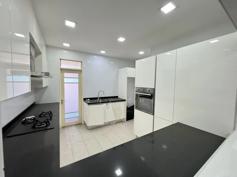 Kitchen features: white glossy cabinetry, black granite countertop, stainless-steel built-in oven, stainless-steel gas hob with 3 burners, stainless-steel range hood, single-bowl stainless-steel sink, chrome pull-down faucet, white tiled backsplash, recessed LED downlights, floor tiles in cream, sliding glass door, window with frosted glass, open layout, kitchen island with seating; style: modern.