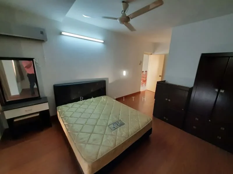 Bedroom features: queen-size bed, upholstered headboard, wooden flooring, ceiling fan, wall-mounted air conditioning unit, mirror with dresser, built-in wardrobe, light fixture, neutral painted walls; style: modern.