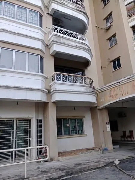 Exterior type: low-rise apartment block; features: balconies with railings, white painted facade, cream painted facade, ground floor entrance, multiple windows, air conditioning unit visible, exposed concrete, decorative architectural details; style: traditional.