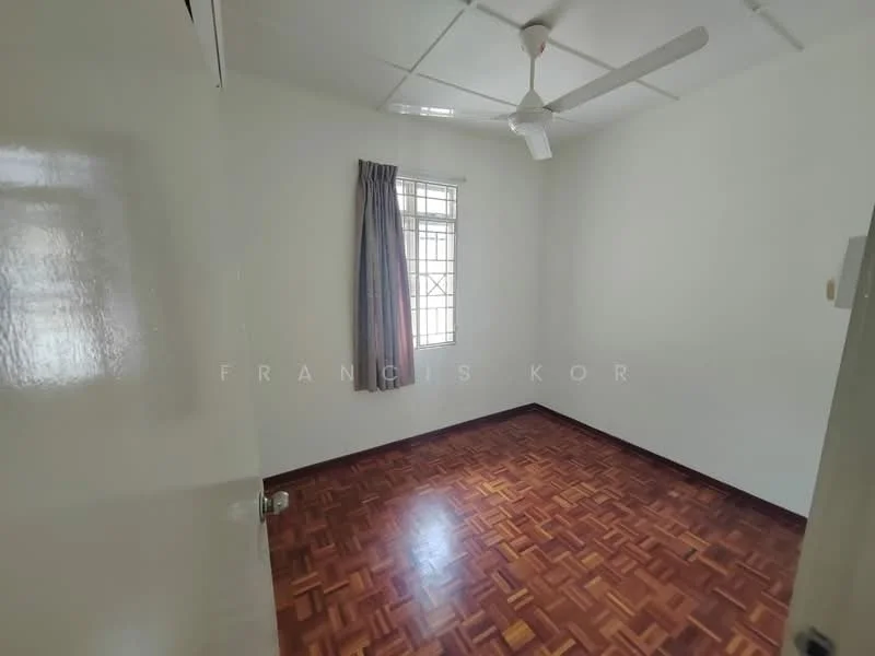 Room features: white painted walls, parquet wood flooring, ceiling fan, window with curtain, single window, door with handle, light source from ceiling.
