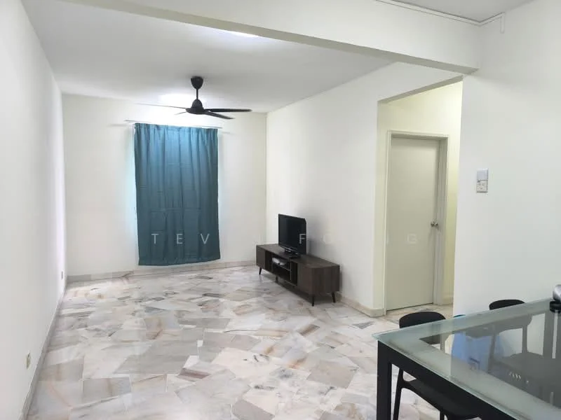 Living features: white painted walls, marble flooring, 5-blade ceiling fan, floor-to-ceiling window with blue curtain, TV console, wall-mounted TV, dining table with chairs; style: modern.