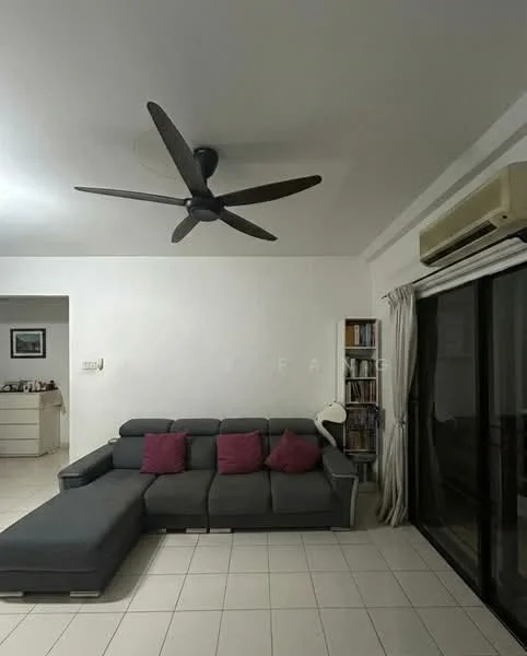 Living features: 3-seater fabric sofa in grey, sectional sofa with chaise, 2 pink accent cushions, ceiling fan with 5 blades, wall-mounted air conditioning unit, floor-to-ceiling sliding glass door, white painted walls, tile flooring, bookshelf with books, curtains, decorative lamp; style: modern.