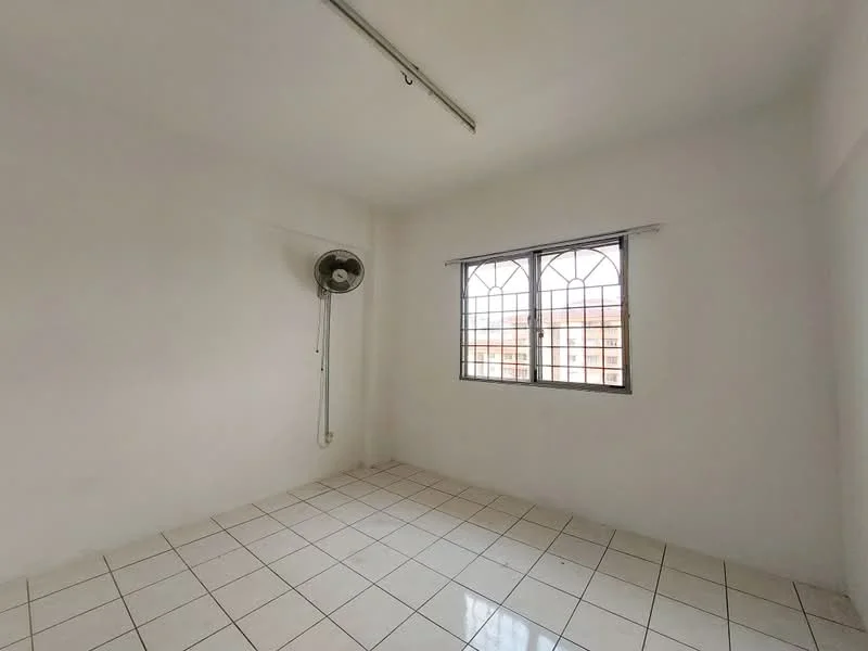 Room features: white painted walls, white tiled flooring, 1 wall-mounted split AC, 2-pane window with grid design, natural light from window, no visible furniture, plain ceiling, ceiling light fixture; style: minimalist.