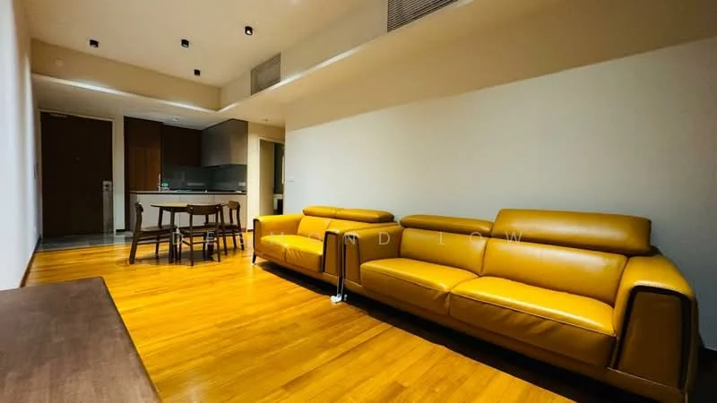 Living features: 2-seater leather sofa in mustard yellow, wooden coffee table, wooden dining table with chairs, laminate flooring, recessed downlights, wall-mounted TV, open layout, neutral painted walls; style: modern.
