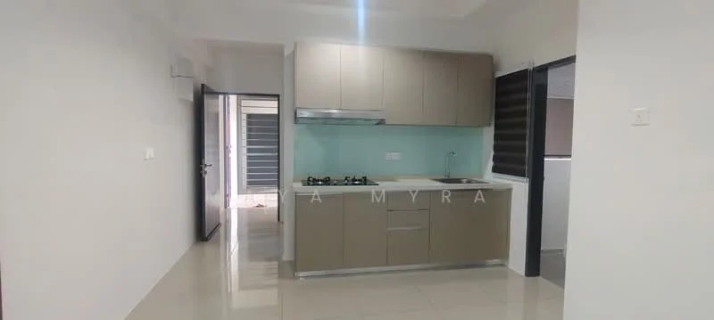 Kitchen features: light grey cabinetry, white countertop, stainless-steel sink, chrome pull-down faucet, 4-burner gas hob, built-in range hood, white tiled backsplash, ceramic tile flooring, recessed downlights; style: modern.
