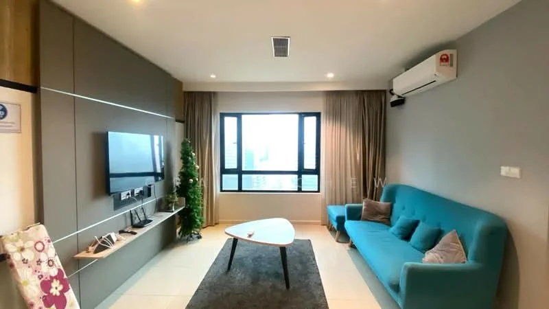 Living features: grey accent wall, cream painted walls, floor-to-ceiling windows, sheer curtains, 3-seater fabric sofa in teal, coffee table, wall-mounted TV, TV console, area rug in dark color, 1 wall-mounted split AC, decorative plant, recessed downlights; style: modern; view: city.