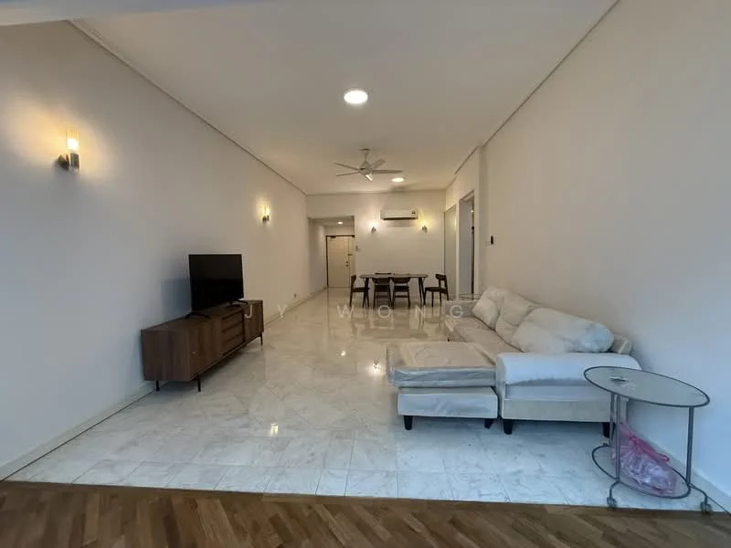 Living features: white painted walls, marble tile flooring, 5-blade ceiling fan with light, sofa in white fabric, wooden TV console, wall-mounted TV, dining table with chairs, decorative wall sconces, glass side table; style: modern.