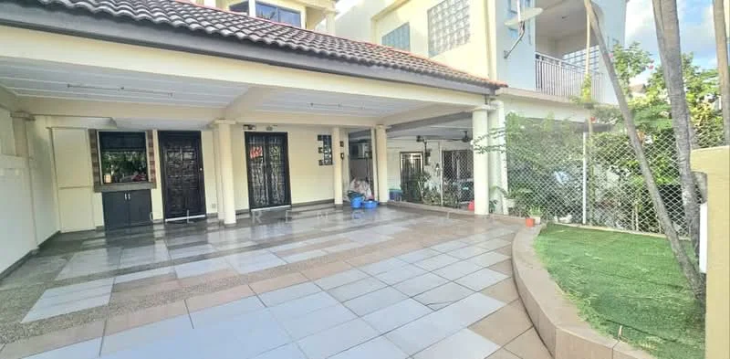 Exterior type: semi-detached house; features: paved driveway, covered car porch, manicured lawn, fenced yard, sliding glass doors, multiple windows, terracotta roof tiles, exposed concrete walls, outdoor lighting, landscaped garden; style: modern.