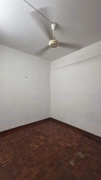 Room features: white painted walls, wooden flooring, ceiling fan.