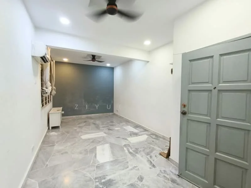 Living features: marble flooring, white painted walls, grey accent wall, 5-blade ceiling fan, recessed downlights, wall-mounted air conditioning unit, entrance door with panel design, window with sheer curtains; style: modern.