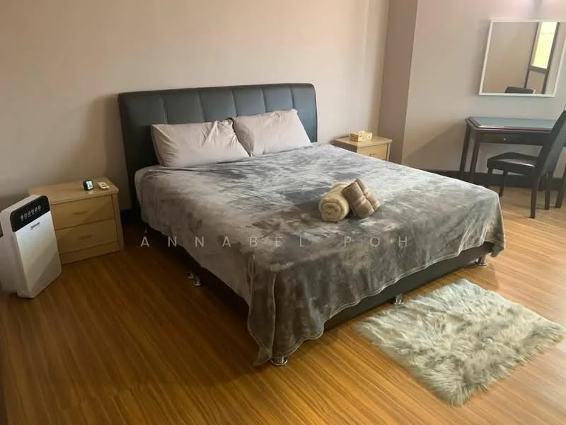 Bedroom features: king-size bed with upholstered headboard, grey bedspread, wooden bedside tables, table lamp, study desk with chair, framed mirror, wooden flooring, area rug, air conditioning unit; style: modern.