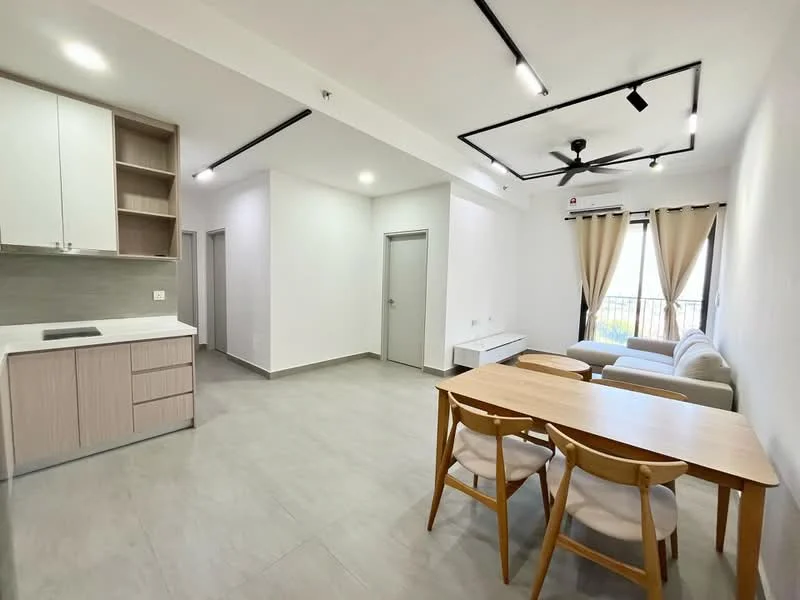 Living features: grey tiled flooring, white painted walls, recessed ceiling with track lighting, 5-blade ceiling fan with light, sofa in light grey fabric, wooden dining table with 4 chairs, kitchenette with light wood cabinetry, countertop with grey stone finish, sliding glass door leading to balcony, curtains in beige fabric; style: modern; view: city.