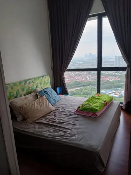 Bedroom features: king-size bed, upholstered headboard with green pattern, brown wooden flooring, floor-to-ceiling windows, grey curtains, decorative pillows, bedspread in green, city view; style: modern; view: city.