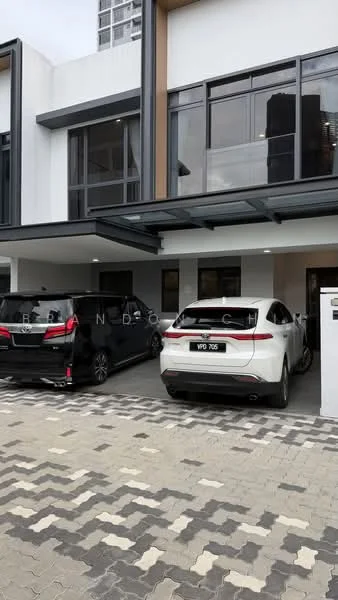 Exterior type: linked terrace house; features: two-storey building, glass windows, white painted facade, wood accents, car porch with space for two vehicles, paved driveway, modern architectural design, overhang roof, front entrance with porch; style: modern.