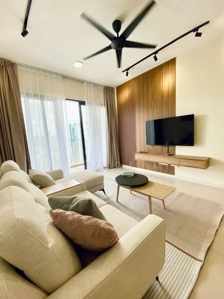 Living features: 3-seater fabric sofa in beige, coffee table with wooden legs, TV console with wall-mounted TV, recessed LED downlights, 5-blade ceiling fan with light, floor-to-ceiling windows with sheer curtains, wood accent wall, area rug with striped pattern, decorative cushions, light-colored walls; style: modern; view: city.